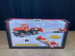 1/34 IH Lowboy NIB 1st Gear