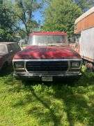 Ford F-350 Custom With Flat Bed