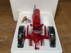1/16 Farmall Super M Precision NIB Ertl
