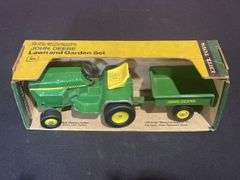 1/16 John Deere L&G Set NIB Ertl