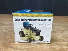 1/16 John Deere 140 L&G Patio Blue NIB Ertl