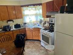 826 W England Taylorville, IL