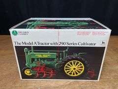 1/16 John Deere A w/Cultivators Precision NIB Ertl