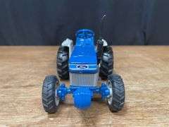1/16 Ford 110 Collector NIB Ertl