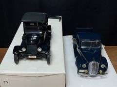 (2) 1/24 Ford Trucks NIB Danbury Mint