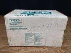 1/16 IH 650 1995 Wisconsin NIB Ertl