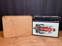 1/16 AC D17 w/ NI Picker Precision NIB Ertl