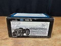 1/16 Ford 9N 1995 NFTM NIB Ertl
