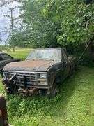 Ford F-150 Custom