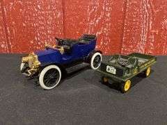 (2) John Deere Car + Truck
