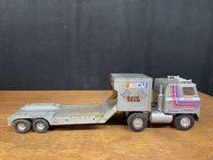 (2) IH Transtar NASCAR + Car Hauler Semis Ertl