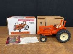 1/16 AC 220 1998 Wisconsin NIB Ertl