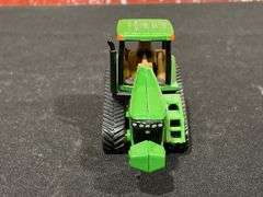 1/64 John Deere 8420T 2002 Farm Show NIB Ertl