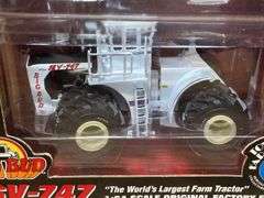 1/64 Big Bud 16V-747 Factory NIB DCP
