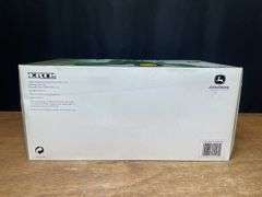 1/16 John Deere 45 Combine Prestige NIB Ertl