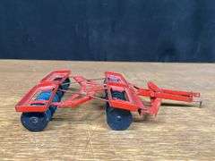 (2) 1/16 IH McCormick Disks Eska