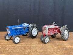 (2) 1/12 Ford 4000 + 961