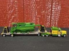 1/64 John Deere Combine Hauler