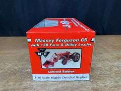 1/16 MF 65 w/Loader 2009 Pork Expo NIB SC