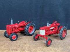 (2) 1/16 Farmall 350 + IH I-D9 Ertl