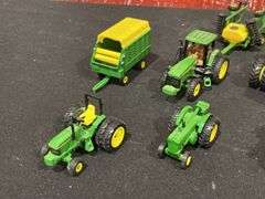 (10) 1/64 John Deere