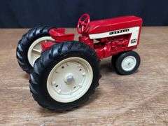 1/16 Farmall 404 Ertl