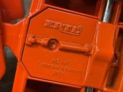 1/32 AC 440 NIB Ertl