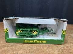 1/16 John Deere Lindeman Crawler w/Cultivator NIB SC