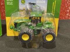 (2) 1/64 John Deere 9570R + 9560R NIB Ertl