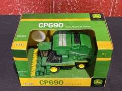 (2) 1/64 John Deere Cotton Pickers NIB Ertl