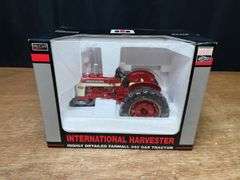 1/16 Farmall 340 NIB SC