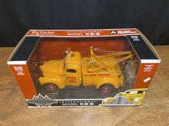 1/16 IH KB-5 Wrecker NIB DCP