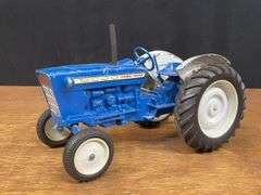 (2) 1/12 Ford 4000 + 961