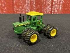 1/64 John Deere 7520 Custom