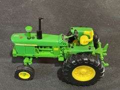 (3) 1/32 John Deere Tractors Ertl
