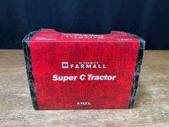 1/16 Farmall Super C NIB Ertl