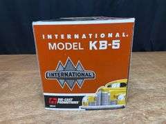 1/16 IH KB-5 Wrecker NIB DCP