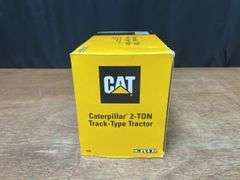 1/16 Caterpillar 2-Ton Crawler NIB Ertl