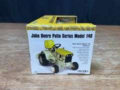 1/16 John Deere 140 L&G Patio Yellow NIB Ertl