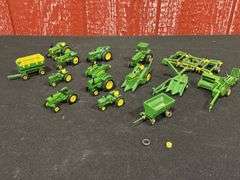 (15) 1/64 John Deere