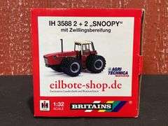 1/32 IH 3588 2011 Agritechnica NIB Britains