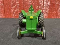 1/16 John Deere 820 Trumm