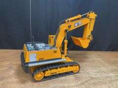 Caterpillar 225 Excavator RC