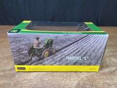 1/16 John Deere L w/Plow NIB SC