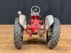 (2) 1/12 Ford 4000 + 961