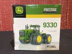 1/32 John Deere 9330 Prestige NIB Ertl