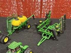 (8) 1/64 John Deere