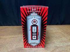 IH Gas Pump Coin Bank NIB Gearbox