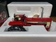 1/16 Farmall 706 Precision NIB Ertl
