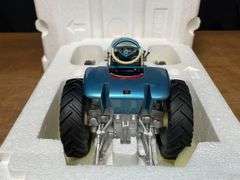 1/16 IH HT-340 Turbine Tractor NIB SC